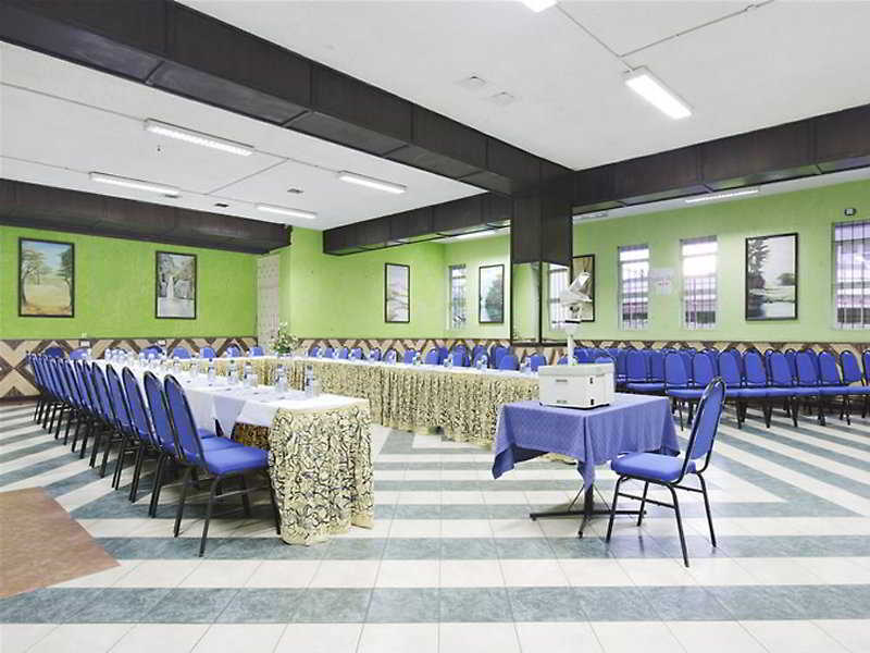 Sentrim 680 Hotel Найроби Екстериор снимка