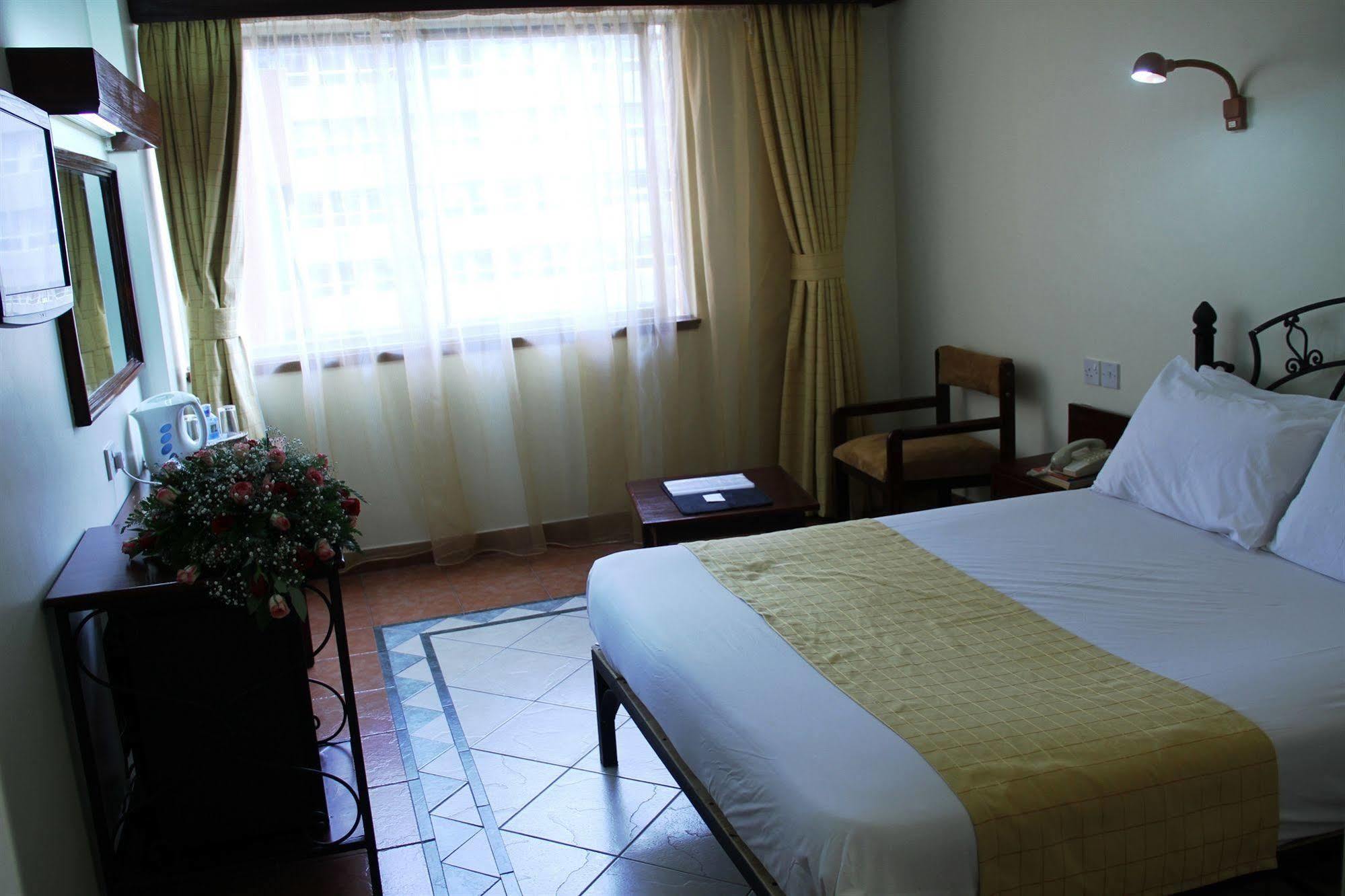 Sentrim 680 Hotel Найроби Екстериор снимка
